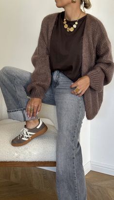 Stovepipe Jeans Outfit, Cuffed Jeans Outfit 2024, Cuffed Jeans Outfit, Cozy Clothing, Wfh Outfits, Coffee Sweater, Jumper Outfit, Cuffed Jeans, Fall Winter Wardrobe