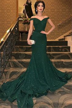 Gorgeous One-shoulder Applique Prom Dresses Long Sleevess Side Slit Chic Evening Dresses with Belt-Ballbella Green Mermaid Prom Dress, Dark Green Prom Dresses, Sweep Train Prom Dress, Prom Dresses Long Mermaid, Green Mermaid, Chique Outfits, Sequin Prom Dress, فستان سهرة, Green Prom Dress