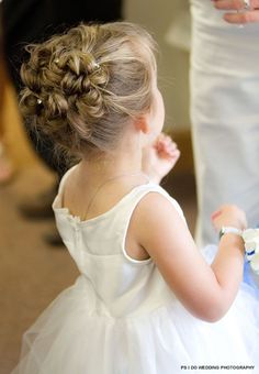 Flower Girl Updo, Wedding Hairstyles For Girls, Girls Updo, Sanggul Modern, Hairstyle Wedding, 38 Super, Bridal Hairstyle