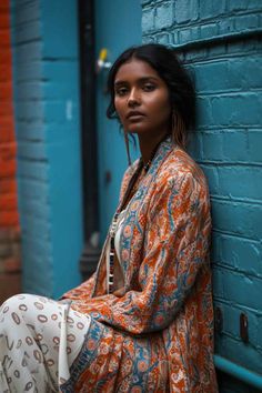 40 Hippie Chic Outfits that Blend Bohemian Rhapsody with Classic Tailoring (Concept Fashion) - Whatchawearing Bohemian Multicolor Rayon Kimono, Luxury Bohemian Saree-style Blouse, Bohemian Tops With Built-in Bra And Fitted Style, Hippie-style Fitted Winter Outerwear, Boho Bohemian-style Rayon Blouse, Farm Women