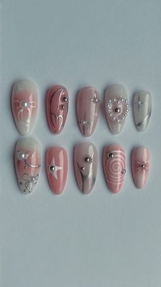 Handmade baby pink press on nails💕☁️ Easy application and can be reused multiple times. Baby Pink Chrome, Elegant Bridal Nails, Nail Wedding, Nails Extension, Pink Chrome, French Nail, Pretty Gel Nails, Really Cute Nails, Soft Nails