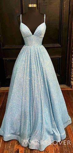 Custom Prom Dresses, Robes Glamour, Skai Jackson, Prom Dresses Cheap, Hoco Dresses Tight, Hoco Dresses Short, Custom Prom Dress, Prom Dress Ideas, Stunning Prom Dresses