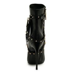 Description A chic, strap-on pocket detailed with handsome diamond dust hardware doubles the appeal of the street savvy Pout boot. Pursed lips will be all about deciding which way you want to wear this boot (pocket on or off?) rather than pouting. We predict it will be a trendsetter this fall. Specification FINAL SALE Pursed Lips, Diamond Dust, Girly Shoes, Calf Boots, Pocket Detail, Golf Bags, Luxury Shoes, Trend Setter, Final Sale