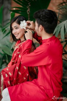 Couple Picture, Saree Gown, Saree Navel, Best Profile Pictures, Beautiful Love Quotes, Couple Picture Poses, Akshay Kumar, Saree Look, My Photo Gallery