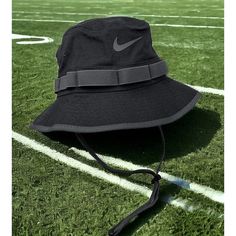 Nike Black And Gray Colorway Boonie Style With Drawstring Bucket Dry Fit Hat Cap Dm3329 010 New Fast Shipping Black Curved Brim Sun Hat For Streetwear, Black Brimmed Sun Hat For Sports, Black Bucket Hat For Sports, Black Wide Brim Sun Hat For Sports, Sporty Black Bucket Hat For Sports, Gray Curved Brim Bucket Hat For Outdoor, Black Sports Sun Hat With Curved Brim, Black Bucket Hat For Outdoor, Black Flat Brim Bucket Hat For Outdoor Activities