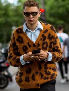 Men's Fall Fashion, Men Vintage Style, Gentlemen Style, Masc Fashion, Fall Style Guide, Paris Fashion Week Street Style, Mens Fashion Fall, Spring Street Style