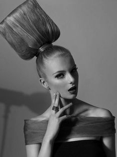 Avent Garde Hair, Plant Hair, Hair Photoshoot, Space Hair, High Fashion Hair, Avant Garde Hair, Hair Puff, High Fashion Makeup, Extreme Hair