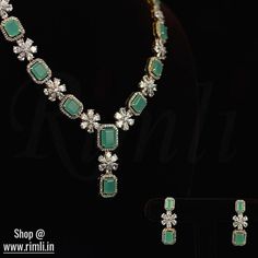 Green Necklace Indian, Emerald Jewelry Necklace, Mint Green Necklace, Bridal Jewelry Sets Brides, Gold Bangle Set, Jewellery Design Sketches, Jewelry Set Design, Diamond Necklace Designs, Bridal Diamond Jewellery