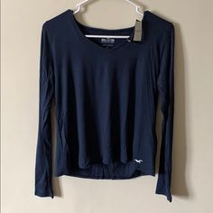 Nwt Hollister Must Have Navy Blue Long Sleeve Easy T-Shirt. Size Extra Small Navy Stretch V-neck Top, Casual Navy Stretch Tops, Navy Top For Spring Loungewear, Casual Navy Tops For Loungewear, Thrift Ideas, Henley Shirt Women, Dream Things, Navy Blue Long Sleeve, Vintage Crop Tops