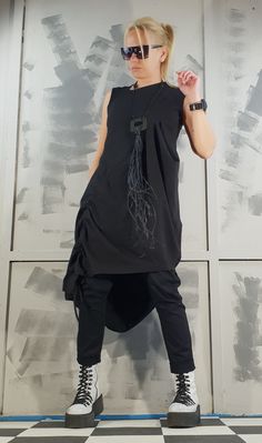 "Avant Garde Tunic Dress, Sleeveless Tunic/Dress, Loose Tunic, Asymmetrical Tunic, Gothic Tunic, Oversized Tunic, Extravagant Black Tunic ❤️ Extravagant designs and high quality fabrics! ❤️ Materials & Care Cotton Hand wash at low temperatures. Do not machine dry. Do not iron. Do not dry clean! ❤️ Sizing We can make your piece from XS to 5XL! Everything in the shop can be also made according to your measures free of charge! ❤️ Shipping ✈ Ready to ship The time I need to prepare an order for ship Oversized Dress Outfit, Gothic Pants, Loose Tunic, Party Pants, Oversized Tunic, Black Tunic, Funky Fashion, Maxi Dress Cotton, Clothes Style