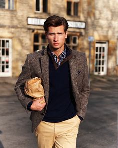 Layers - Gentlemen, take note. Layering Jackets, Mens Fashion Country, Irish Tweed, Donegal Tweed, Man Clothes, Preppy Mens Fashion, Preppy Men, Gents Fashion, Charles Tyrwhitt