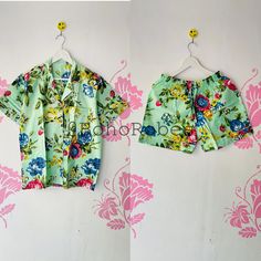 "💗BohoRobes💗 🌸P U R C H A S E Other PJ Styles and Sets for your bridal party : https://www.etsy.com/shop/BohoRobes Women Floral Short Pj Set, Pure Cotton Pajama Set, Bridesmaid Pajamas, Sleepwear, Birthday Gifts 👉Materiel :- 100% Cotton 👉Design-: Floral Print  👉Available Size:- S, M, L, XL 👉Washing Care: - Normal Hand Wash with Cold Water. 👉Colour of item can very by 5-10% depend upon display setting of picture  🌺S (EU: 36 - 38, US: 8 - 10) Pajama Top: chest girth = 40\" waist girth = 40\" sleeve length = 10\" arm hole = 17\" shirt length = 23\" Pajama Pants: waist girth ( Elastic ) = 28-34\" inseam = 3\" thigh = 25\" pant length = 13.5\" 🌺M (EU: 38 - 40, US: 10 - 12) Pajama Top: chest girth = 42\" waist girth = 42\" sleeve length = 10.5\" arm hole = 18\" shirt length = 24\" Paja Bridesmaid Pajamas, Floral Pajama Set, Cotton Pajama Set, Bridesmaid Pyjamas, Short Pj Set, Cotton Pajama Sets, Womens Pyjama Sets, Floral Short, Cotton Pyjamas