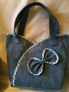 Diy Jeans Bag Tutorial, Diy Jean Bag, Återvinna Jeans, Diy Bags Jeans, Blue Jean Purses, Recycled Jeans Bag, Denim Bag Patterns, Denim Bag Diy