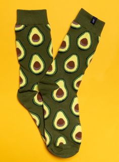 Get ready to guac 'n' roll with our one-of-a-kind Avocado Socks! Perfect for those who like their fashion as fresh as their guacamole. Crafted from the finest cotton blend, these socks promise to be the 'pits' when it comes to comfort and durability. Here's why you'll love them: 🥑 Unique Design: Adorned with a ripe avocado print that's guaranteed to turn heads, they're a conversation starter at every party or meeting. And yes, we've included the pit—because what's an avocado without it? 🥑 Comf Fun Green Cotton Socks, Green Cotton Summer Socks, Trendy Green Cotton Socks, Green Stretch Cotton Socks, Avocado Socks, Solid & Striped, Avocado, Cotton Blend, Unique Designs