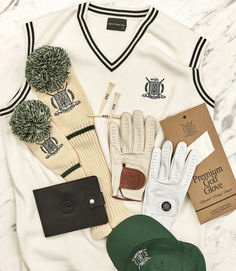 Cute Golf Outfit, Golf Academy, Golf Attire Women, Golf Party, Ivy Style, Handbag Essentials, Golf Brands, Golf Attire, Vintage Golf