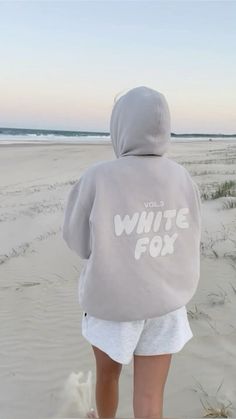 #summer #beach #whitefox #hoodie #cute #trendy #streetstyle #teenagerfashion #pinterest #grey #cozy #winter #fall #spring White Fox Hoodie, Aesthetic Hoodies, Fox Hoodie, Cute Preppy Outfits, Cute Sweatshirts, Cute Comfy Outfits, Hoodie Outfit, Cute Everyday Outfits, Cute Simple Outfits