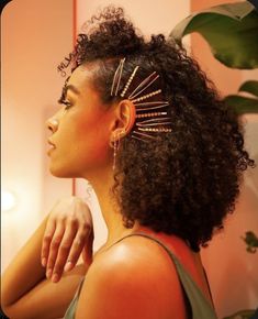 Lovisa Jewellery, Cabello Afro Natural, Natural Curls Hairstyles, Natural Hair Styles Easy, Curly Hair Inspiration, Penteado Cabelo Curto, Natural Hair Inspiration, Hair Crush, Natural Curls