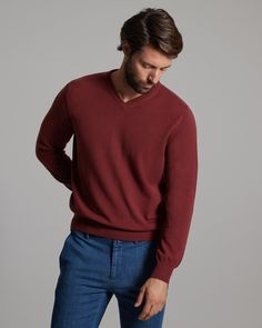 DESCRIPTIONThis V-neck men's sweater is crafted from plain knitted Kid Cashmere, an extremely fine and soft fibre, obtained exclusively from the undercoat of the Hircus goat kids. The sweater features a neckline trim with an original zigzag pattern. Its precious and exclusive yarn makes this garment the luxury version of an essential knitwear item.FABRICSThe Kid Cashmere yarn is obtained from the undercoat of Hircus goats kids. The natural molt allows to harvest this precious, exclusive and ultr Goat Kidding, Zigzag Pattern, Cashmere Yarn, Zig Zag Pattern, Men's Wardrobe, Art And Technology, V Neck Sweater, Men's Sweater, State Art