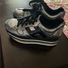 Size 37 (6.5)Gently Used. With Rubbed Out Silver On Each Side-Please See Pics Otherwise In Good Condition Silver Platforms, Platform Sneakers, Womens Shoes Sneakers, Shoes Sneakers, Women Shoes, Sneakers, Women Shopping, Silver, Black