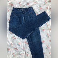 Vintage, High Waisted, Rocky Mountain Denim Jeans In Medium Blue Wash. In Excellent Condition! Measurements Laying Flat - Waist - 14.5” Rise - 13.5” Inseam - 35.5” Length - 47.75” Rocky Mountain Jeans, Rocky Mountain, Rocky Mountains, High Jeans, Colored Jeans, Medium Blue, Rocky, Denim Jeans, Women Jeans