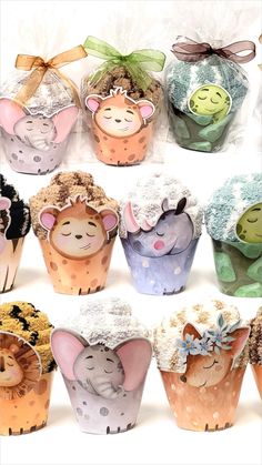 Safari animals baby shower gift favors for guests.  Includes 1 pair of Safari fuzzy cupcake socks favors for adult guests and teens Safari Party Favors For Adults, Zoo Cupcakes, Cupcake Socks, Safari Party Favors, Baby Shower Gift Favors, Bee Cupcakes, Sock Cupcakes, Socks Party, Gift Favors