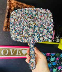 Large Handheld Mirror embellished with Gorgeous Pearls, Rhinestones & Crystals. Mirror Measurements: 16 CM X 24 CM Always created with Non-Toxic Glue. Each Mirror is hand made so no two mirrors are the same. Contact me if you have any questions ✨ Bedazzled Mirror Diy, Two Mirrors, Art Therapist, Therapeutic Art, Handheld Mirror, Eyelashes Mascara, Beauty Diy, Usa Art, Diy Mirror