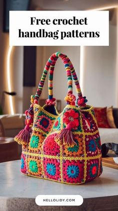 a crocheted handbag with the text free crochet handbag patterns