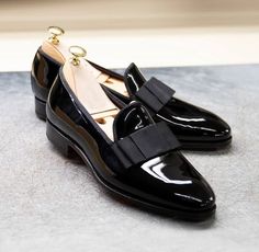 <p>Shoes+Detail</p>  +++++++++++++++++++  ++++++++++++++++++++<p><strong>Upper:</strong>+High+Quality<span+style="color+:#539B00"<p>+Patent+Leather<p>  ++++++++++++++++++++++++++++++++++++++++++++++++++++++++++++++++++++++++<p><strong>Inner:</strong>+Soft+Leather</p>  							++++++++++++++++<p><s... Tuxedo Shoes, Quality Leather Boots, Leather Formal Shoes, Custom Design Shoes, Suede Leather Shoes, High Ankle Boots, Simple Shoes, Men Loafers, Moda Vintage