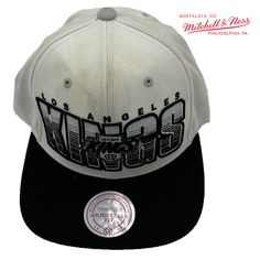 About this item Condition: Used: Seller Notes: Pre-owned item stains throughout” Brand: Mitchell & Ness has authentic, replica and throwback vintage inspired caps, hats jersey, jackets, best collection of headwear and team apparel Size: ADJUSTABLE Color: White Product: Cap, Hat Team: Los Angeles Kings professional Ice hockey team based in LA. it competes in national Hockey League. Gender: Unisex Adult Throwback Snapback Hat For Baseball Season, Throwback Snapback Baseball Cap For College, Retro Snapback Fitted Hat For Sports Events, Throwback Baseball Cap For Fan Merchandise, Throwback Snapback Hat With Curved Brim For Sports, Throwback Snapback Hat For Sports Events, Retro Embroidered Logo Snapback Hat For Streetwear, Throwback Streetwear Baseball Cap With Visor, Throwback Streetwear Baseball Cap