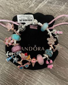 Pandora Bracelet Beach, Summer Pandora Bracelets, Beachy Pandora Bracelet, Preppy Pandora Bracelet, Pandora Summer Bracelet, Charm Bracelet Aesthetic, Bracelets Preppy, Pandora Moments Bracelet, Pandora Bracelet Charms Ideas