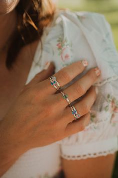 Small multicolored circular opal ring set in a sterling silver band. The perfect ring for stacking! Big Rings Boho, Big Rings For Women, Rings Indian, Large Stone Rings, Indian Rings, Sterling Silver Rings Turquoise, Big Rings, Gem Ring, Ring Sale