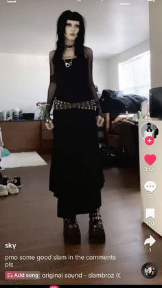 Sleek Goth Fashion, Goth Outfits Everyday, Goth Hot Weather Outfit, Goth Lounge Outfit, Simple Trad Goth Outfits, Goth Outfits Trad, Trad Goth Outfits 80s, Goth Spidersona, Cold Goth Outfits