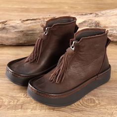 Mens Sneaker Boots, Boots Diy, Gents Shoes, Winter Boots Outfits, Camper Shoes, Funky Shoes, Moccasin Boots, Leather Slip On Shoes, Leather Lace Up Boots