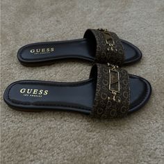 Guess Sandals Brand New Without Box Never Worn Brown Leather Women’s Size 7 Excellent Condition Pet & Smoke Free Home College Core, Guess Sandals, Guess Heels, Ankle Sandals, Shoe Wishlist, Jeweled Sandals, Sandals Outfit, Gold Sandals, Guess Shoes