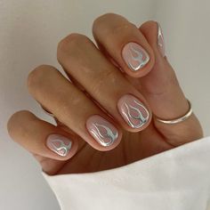 Nail Art Chrome, Chrome Manicure, Pink Chrome Nails, Minimal Nails Art, Nagellack Trends, Chrome Nails Designs, Blue Chrome, White Chrome