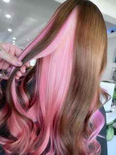 Chocolate Strawberry Hair Color, Light Brown With Pink Highlights, Light Brown Pink Hair, Pink Hair Tips Brunette, Light Brown And Pink Hair, Neapolitan Hair Color, Blonde Pink And Black Hair, Light Pink Highlights In Brown Hair, Brown With Pink Highlights