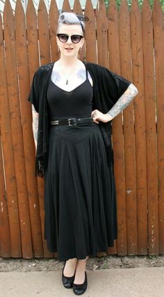 Punk Girl Fashion, Gothabilly Fashion, Womens Fashions, Rockabilly Outfits, Goth Style, Casual Outfit Inspiration, All Black Looks, Looks Black, All Black Outfit