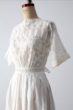 Edgy Dress, Edwardian Dress, White Cotton Dress, Women Fashion Edgy, Antique Dress, Inspirational Design, Lingerie Dress, Edwardian Era, Edwardian Fashion