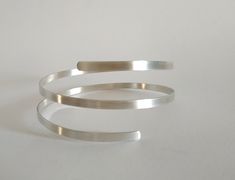 Modern Nickel-free Cuff Bracelet As Gift, Modern Nickel-free Cuff Bracelet For Gift, Modern Silver Cuff Bracelet As Gift, Upper Arm Cuff Bracelet, Upper Arm Bracelet, Upper Arm Cuff, Arm Cuff Bracelet, Arm Bracelets Upper, Upper Arm Cuffs