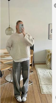 fashionable outfits,YES! Cheap alteratives,YES! Trending up to date fashion needs, ABOUSLTY YES! Looks Adidas, Adrette Outfits, Looks Pinterest, Skandinavian Fashion, Uni Outfits, Autumn Fits, Looks Party, Neue Outfits, Outfit Jeans