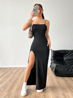 Outfit Chic, Spaghetti Strap Maxi Dress, Easy Trendy Outfits, Spaghetti Strap Dress, Crop Top Outfits, Linen Pants Women, Style Noir, Strap Dress, Spaghetti Strap Dresses