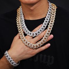 For those who want a chain, perhaps you can look to this iced-out cuban link chain for the answer. This hip hop rapper style men's chain looks gorgeous with its geometric pattern design and shiny gold silver colour. You can choose to gift this chain to a special person or wear it to a party or performance. Iced Out Chain Link Jewelry For Streetwear, Iced Out Cuban Link Necklace For Streetwear, Rapper Style, Cuban Link Chain Necklaces, Bling Necklace, Geometric Pattern Design, Heavy Chain, Party Necklace, Punk Jewelry