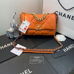 CHL 19 Handbag Orange For Women 10.1in/26cm Chanel 19, Stylish Handbags, Evening Clutch Bag, Louis Vuitton Twist Bag, Chanel Handbags, Tote Backpack, Women's Bags, Fashion Handbags, Satchel Bags