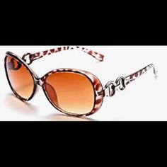 Tortoise Color Womens Fashion Sunglasses Casual Brown Sunglasses For Beach, Casual Brown Sunglasses For The Beach, Leopard Print Sunglasses For Vacation, Chic Leopard Print Sunglasses For Summer, Brown Sunglasses For Summer Beach Wear, Brown Glass Sunglasses For Beach, Brown Sunglasses For Summer Beach, Brown Summer Sunglasses For Beach, Casual Brown Sunglasses For Summer