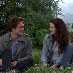 bella e eduard Twilight Bts, Edward Cullen Twilight, Bella And Edward, Edward Cullen, Bella Swan, Log In, Log, Bts, Twitter