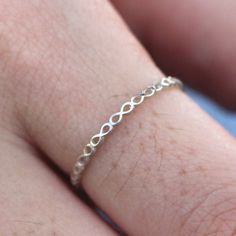 Elegant Rings Gift, Adjustable Simple Diamond Promise Ring, Elegant Toe Ring As Gift, Fine Jewelry Midi Anniversary Ring, Fine Jewelry Midi Ring For Anniversary, Delicate White Gold Crystal Ring As Gift, Elegant Adjustable Couple Rings As Gift, Elegant Open Band Midi Rings, Simple Open Diamond Ring As A Gift