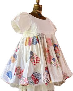 Babydoll Balloon  Dress Keyhole Back Quilt Top Cotton & Victorian Linen Large - X Large Custom Order: Tell us in a note what size and color Size    US     BUST       WAIST      HIPS XS      2-4    32-34"       26"           36" S        4-6   36-38"       27-28"      37-38" M       8-10   40-42"      29-30"     39-40" L        12-14   44-46"     32-33"     42-43" XL     16-18   48-50"      34-35"    45" 2XL   20-22  52-54"      36-38"    46-48" 3XL.  24-26  56-60"      40-44     50- 60" White Patchwork Mini Dress With Short Sleeves, White Patchwork Short Sleeve Mini Dress, White Short Sleeve Patchwork Mini Dress, White Mini Dress With Patchwork And Short Sleeves, Multicolor Patchwork Dresses For Daywear, Daywear Multicolor Patchwork Dresses, White Floral Patchwork Short Sleeve Dresses, Cotton Patchwork Playtime Dresses, Retro Patchwork Short Sleeve Dresses