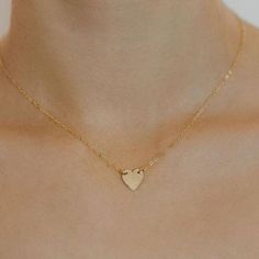 Adorable hammered heart - 14", 15" or 16" chain. Perfect choker or first layer. Dainty Style, Christmas Gifts For Sister, Sister Christmas, Gold Heart Necklace, Silver Heart Necklace, Necklace Sizes, Beautiful Packaging, Bar Necklace, Heart Of Gold