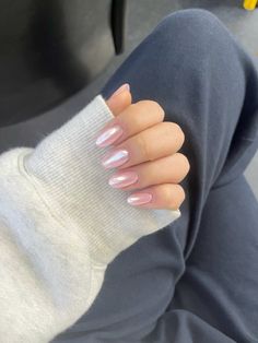 Barbiecore Nails, Summer Chrome Nails, Europe Nails, Dreamy Nail, White Chrome Nails, Pink Chrome Nails, Baby Pink Nails, Light Pink Nails, Pink Chrome