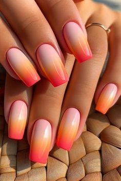 Ombre Tropical Nails, Summer Nail Ideas Ombre, Orange Holiday Nails Summer, Ombré Sunset Nails, Ombre Summer Nails Neon, Tropical Ombre Nails, Ljetni Nokti 2024, Summer Nails 2024 Square, Sunset Nails Acrylic